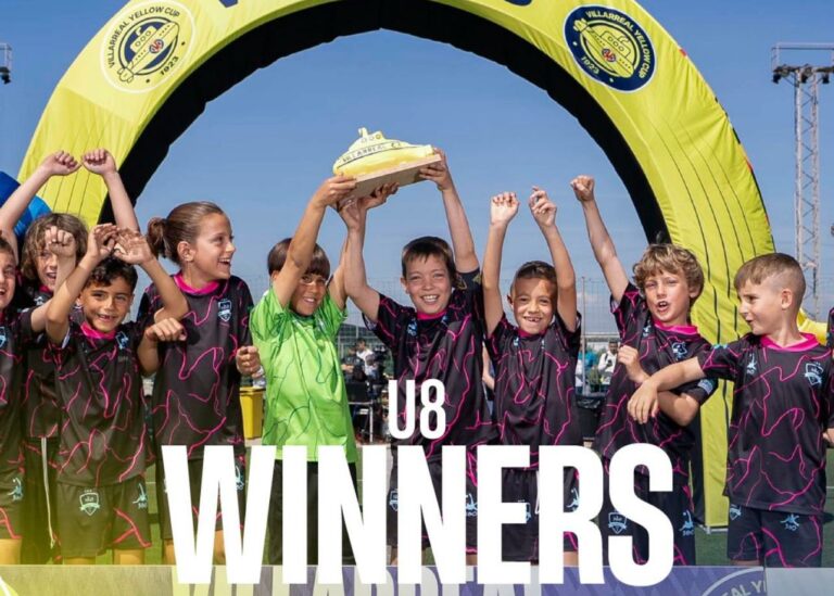 La familia del 380, unida por el fútbol en la Villarreal Yellow Cup