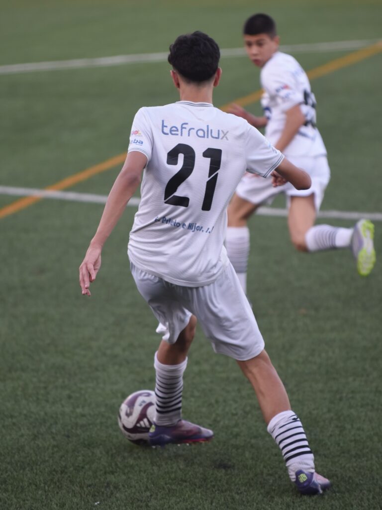 El CD Buñol Cadete A, campeón invicto del Grupo 5 y ascenso a Preferente
