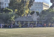 La afición del CD Serranos impulsa a su equipo en un empate que frena el alirón del Inter San José