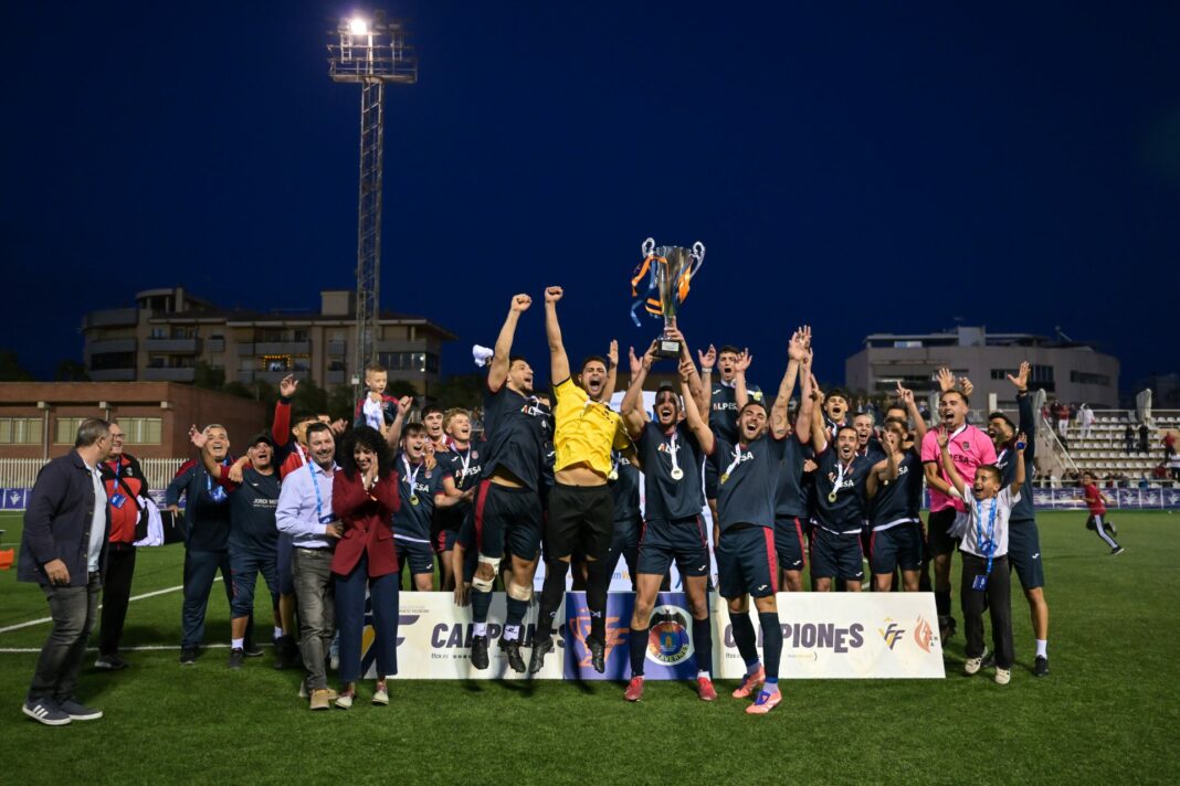 UE Tavernes de la Valldigna, campeón de la V La Nostra Copa