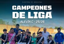 Doble felicidad en el SC Requena, que mantiene a su dirección deportiva