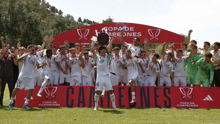 El Real Madrid, campeón de campeones juvenil